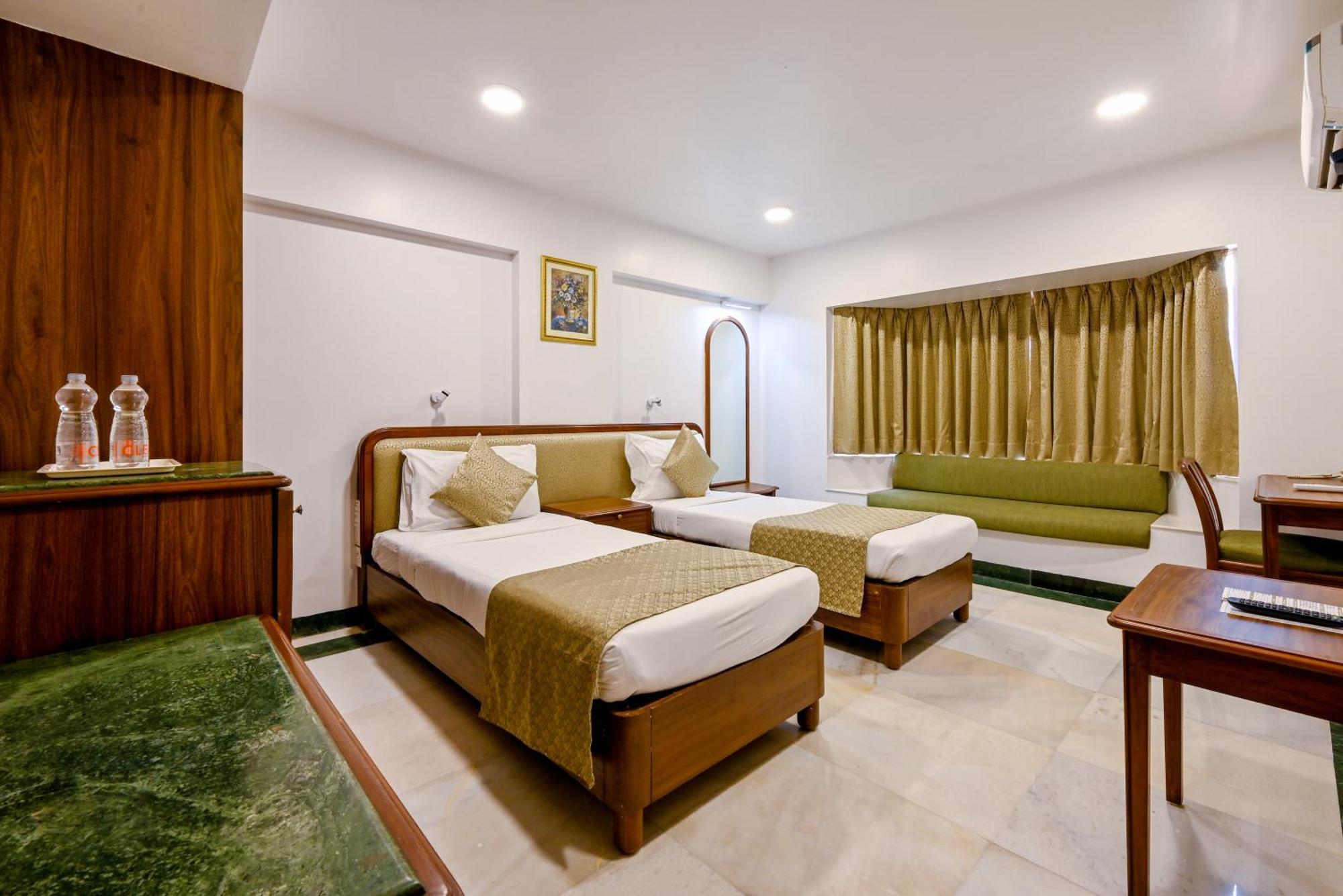 Hotel Parle International Mumbai Exterior foto